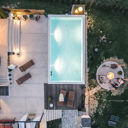 Villa Todor boutique house à Sremska Kamenica Extérieur photo