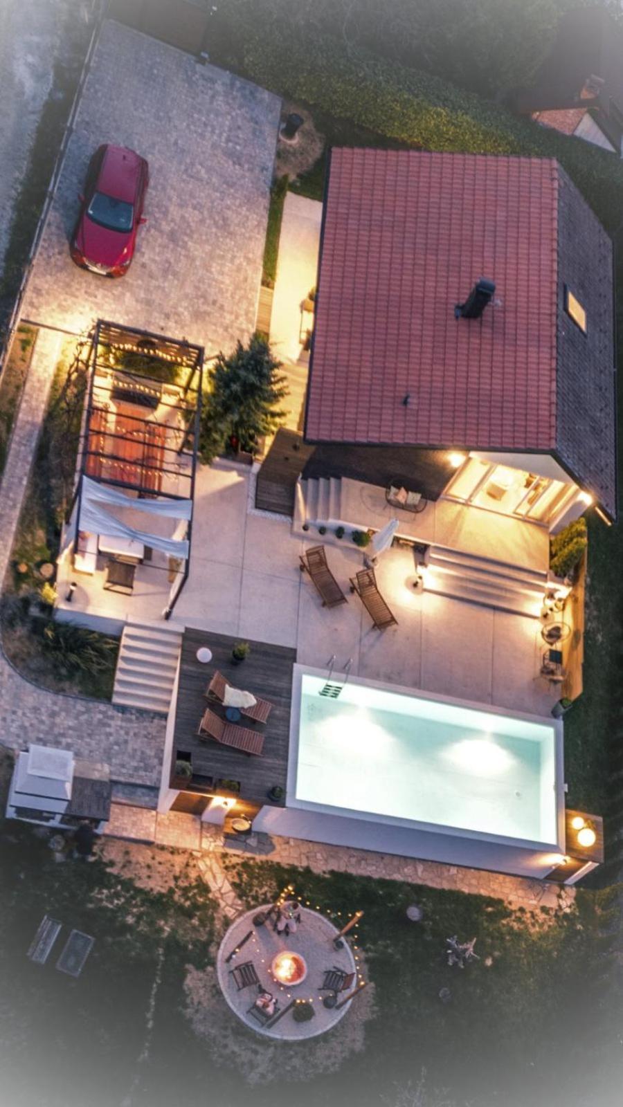 Villa Todor boutique house à Sremska Kamenica Extérieur photo